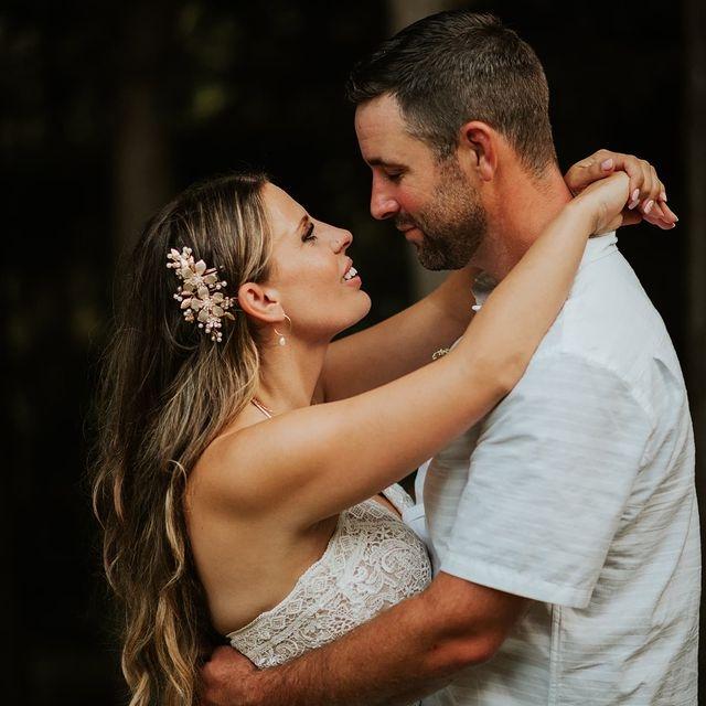 carousel-hero-element image-1